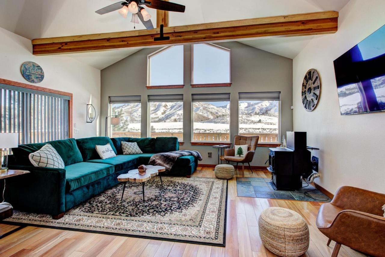 Twin Pines Cabin In Wilderness Ranch On Hwy 21, Amazing Views, 20 Ft Ceilings, Fully Fenced Yard, Pet Friendly, , Go Paddle Boarding At Lucky Peak, Or Snowshoeing In Idaho City And Take In The Hot Springs, Sleeps 10! บอยซี ภายนอก รูปภาพ