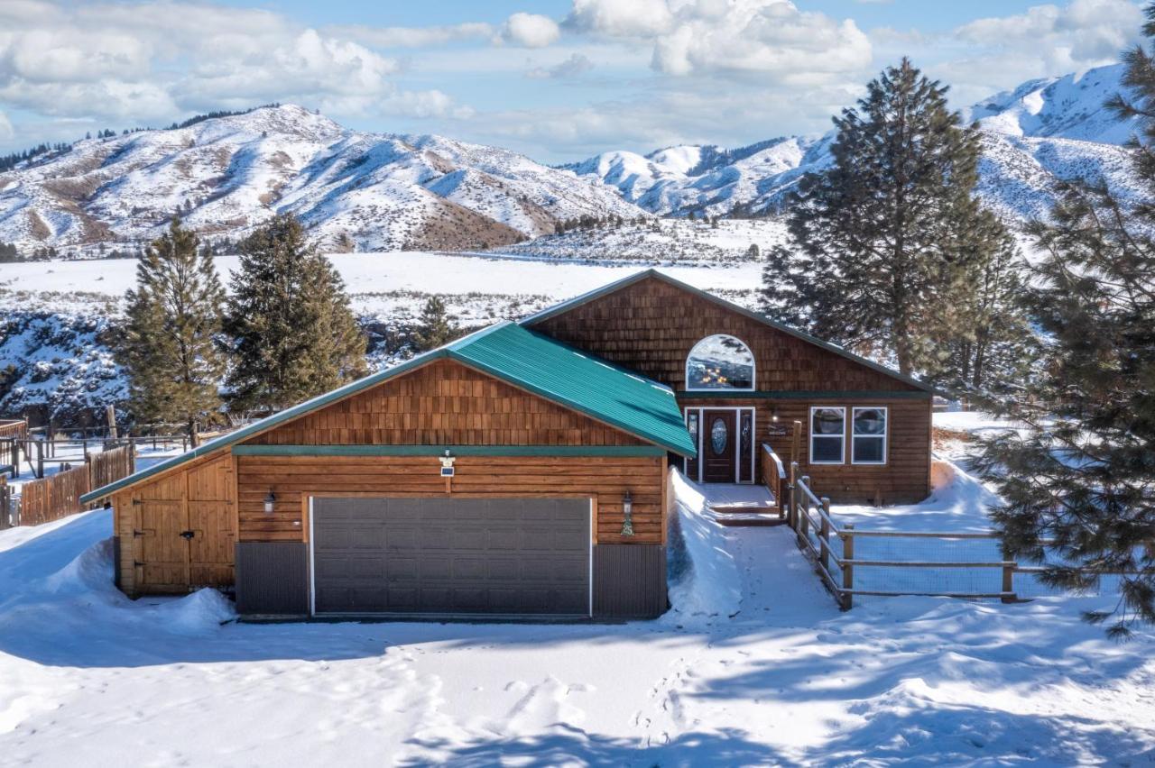 Twin Pines Cabin In Wilderness Ranch On Hwy 21, Amazing Views, 20 Ft Ceilings, Fully Fenced Yard, Pet Friendly, , Go Paddle Boarding At Lucky Peak, Or Snowshoeing In Idaho City And Take In The Hot Springs, Sleeps 10! บอยซี ภายนอก รูปภาพ