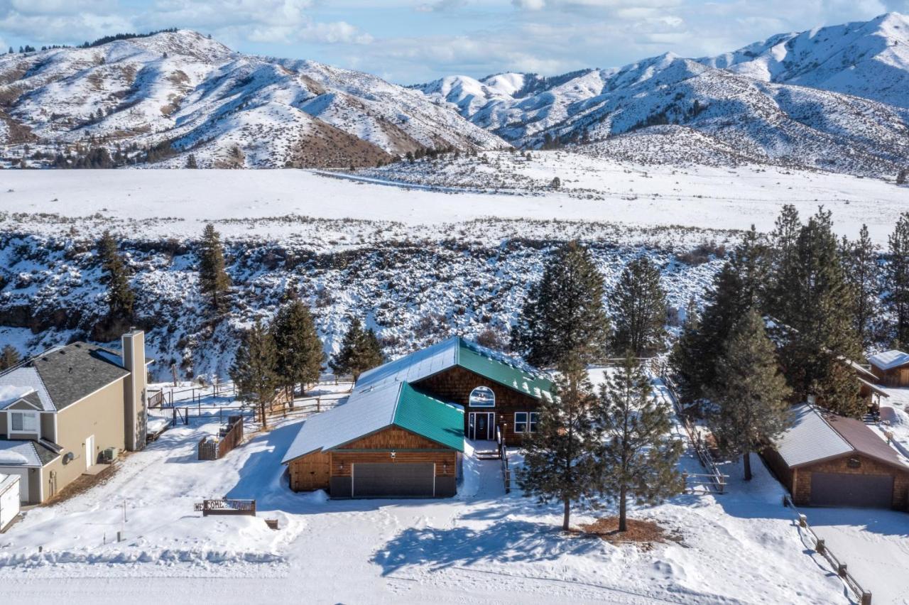 Twin Pines Cabin In Wilderness Ranch On Hwy 21, Amazing Views, 20 Ft Ceilings, Fully Fenced Yard, Pet Friendly, , Go Paddle Boarding At Lucky Peak, Or Snowshoeing In Idaho City And Take In The Hot Springs, Sleeps 10! บอยซี ภายนอก รูปภาพ